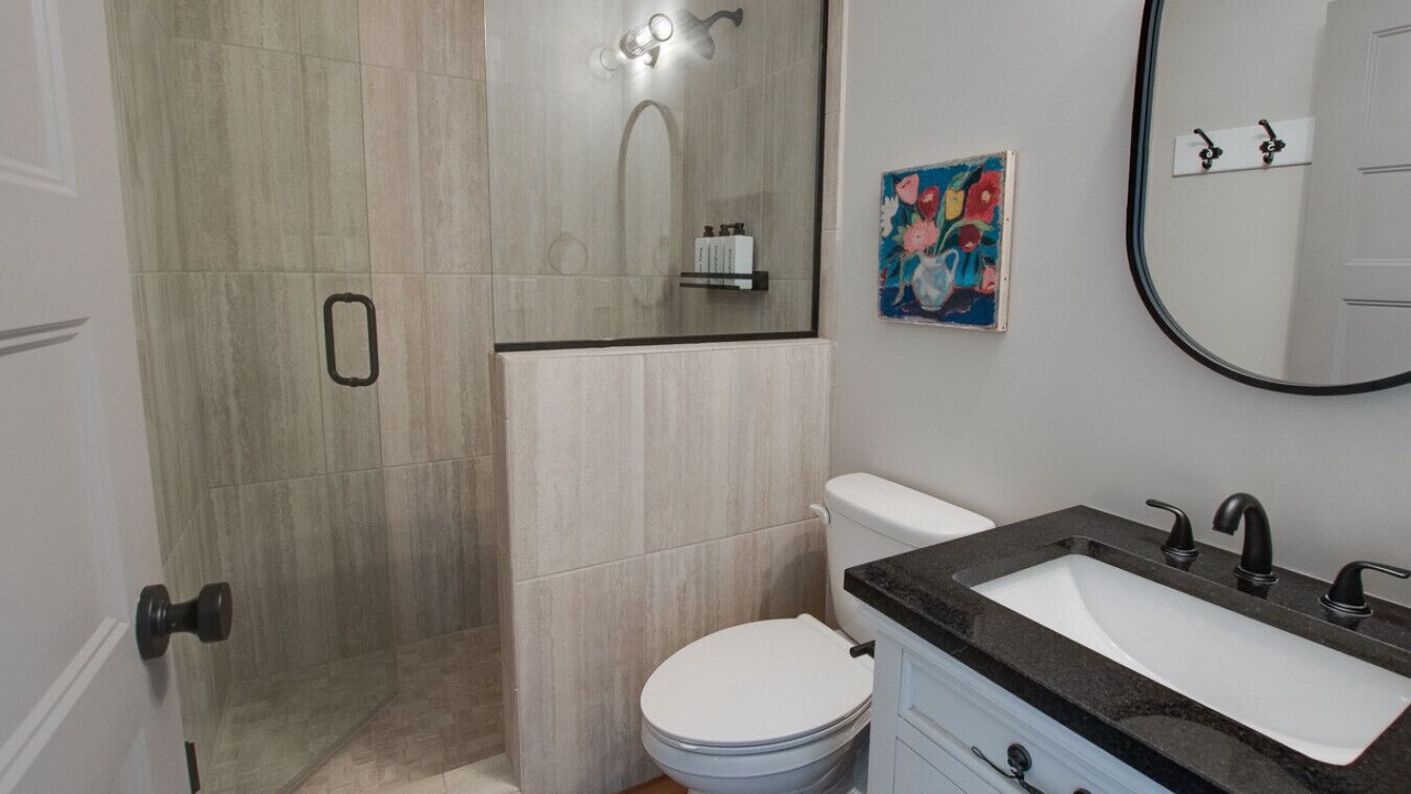 Photo of Bathroom in Groveoak