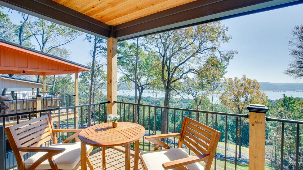 Photo of Outdoor in Groveoak