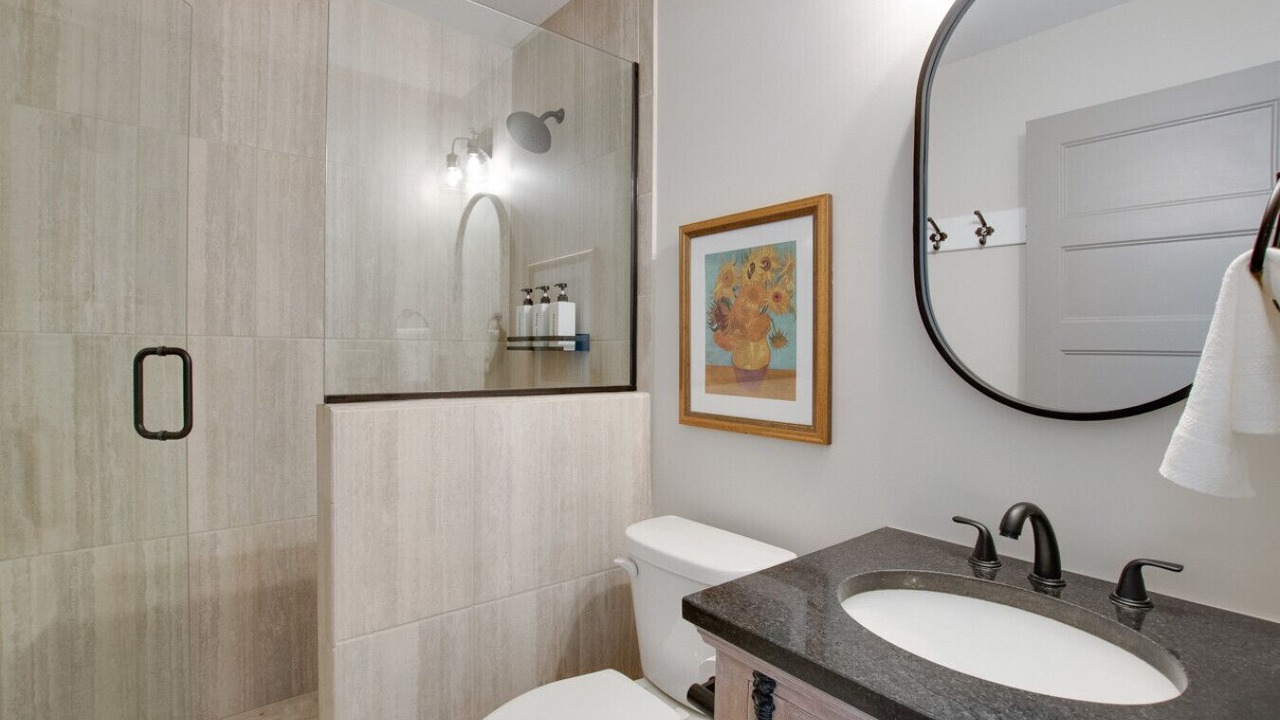 Photo of Bathroom in Groveoak