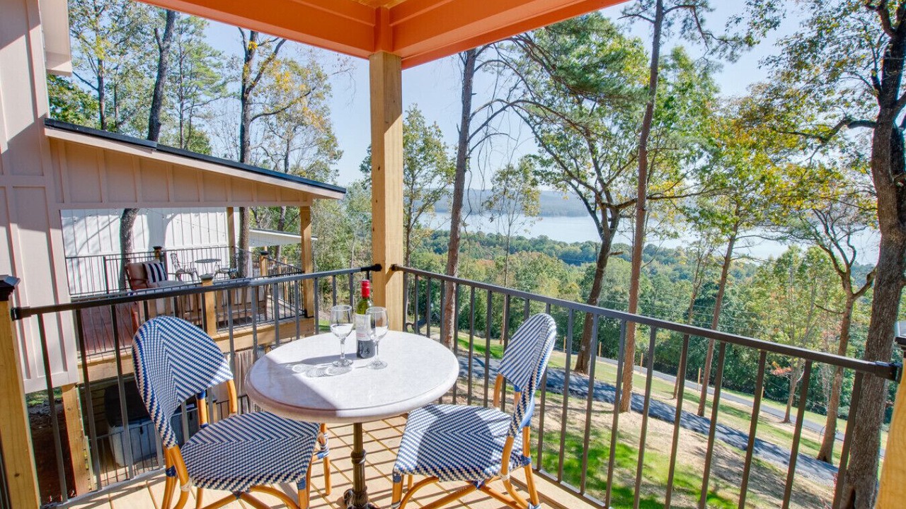 Photo of Outdoor in Groveoak