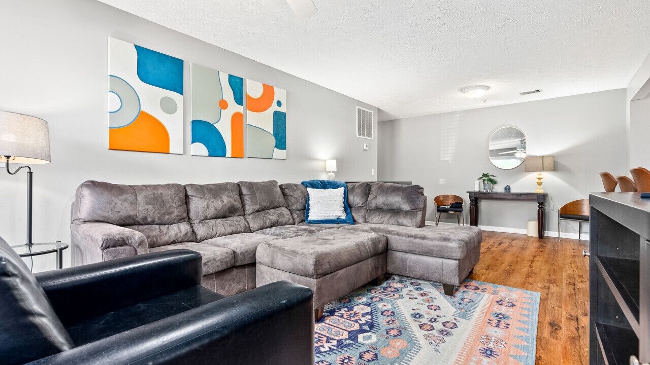 Photo of Livingroom in Auburn