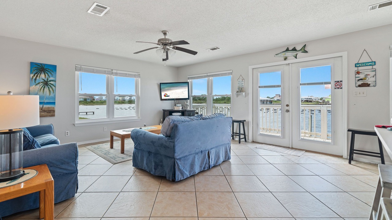 Photo of Livingroom in Fort Morgan Pines