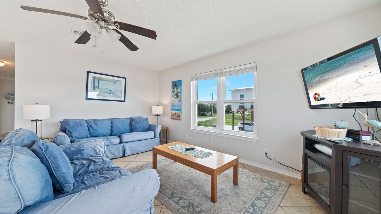 Photo of Livingroom in Fort Morgan Pines