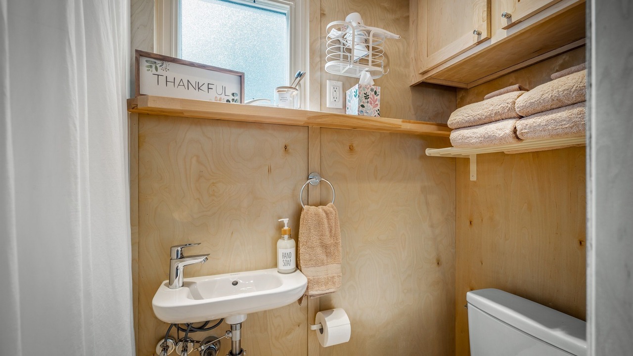 Photo of Bathroom in Mentone
