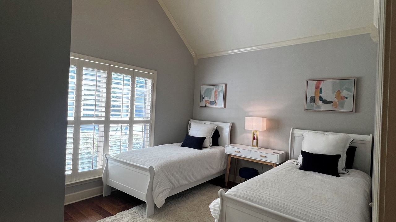 Photo of Bedroom in Northport