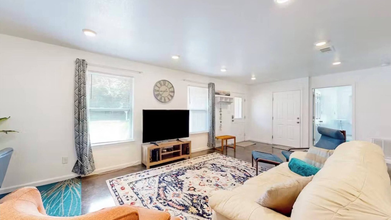 Photo of Bedroom in Northeast Pensacola