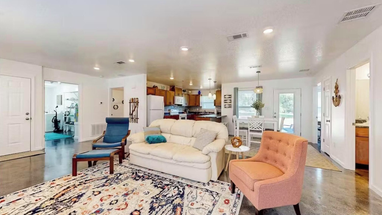 Photo of Bedroom in Northeast Pensacola