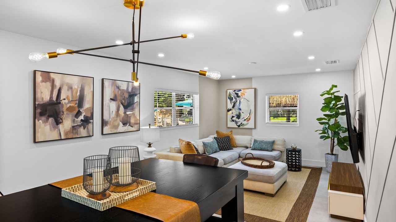 Photo of Livingroom in Cutler Bay