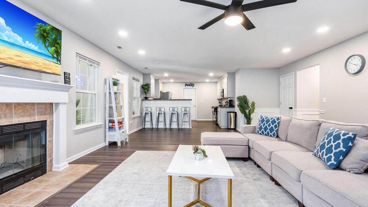 Photo of Livingroom in Normal