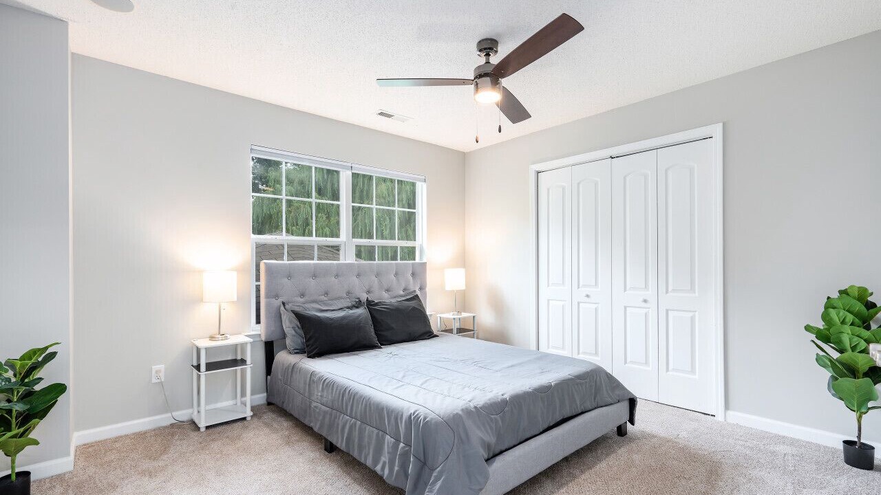Photo of Bedroom in Normal