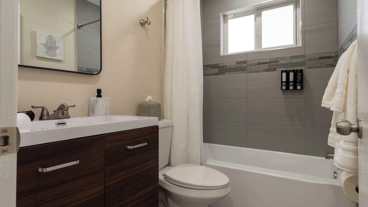 Photo of Bathroom in Cutler Bay