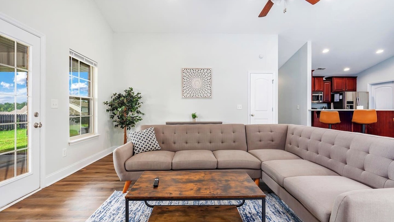 Photo of Livingroom in Madison