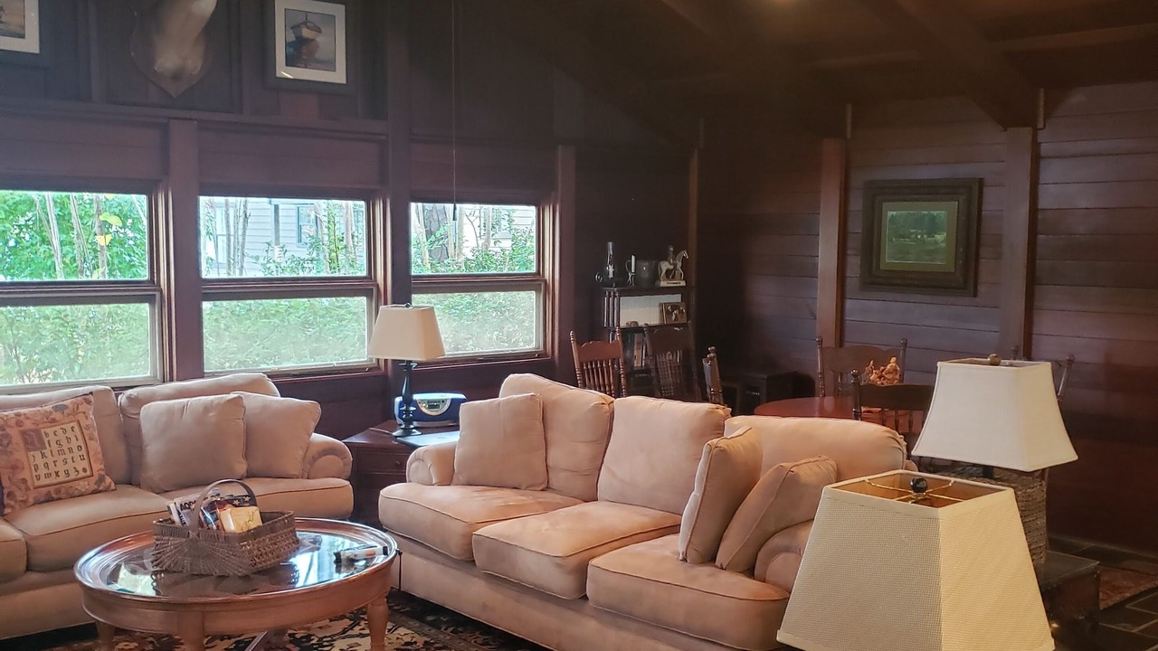 Photo of Livingroom in Little Kowaliga