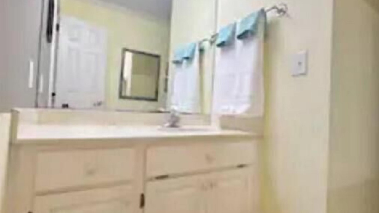 Photo of Bathroom in Gunter Afs