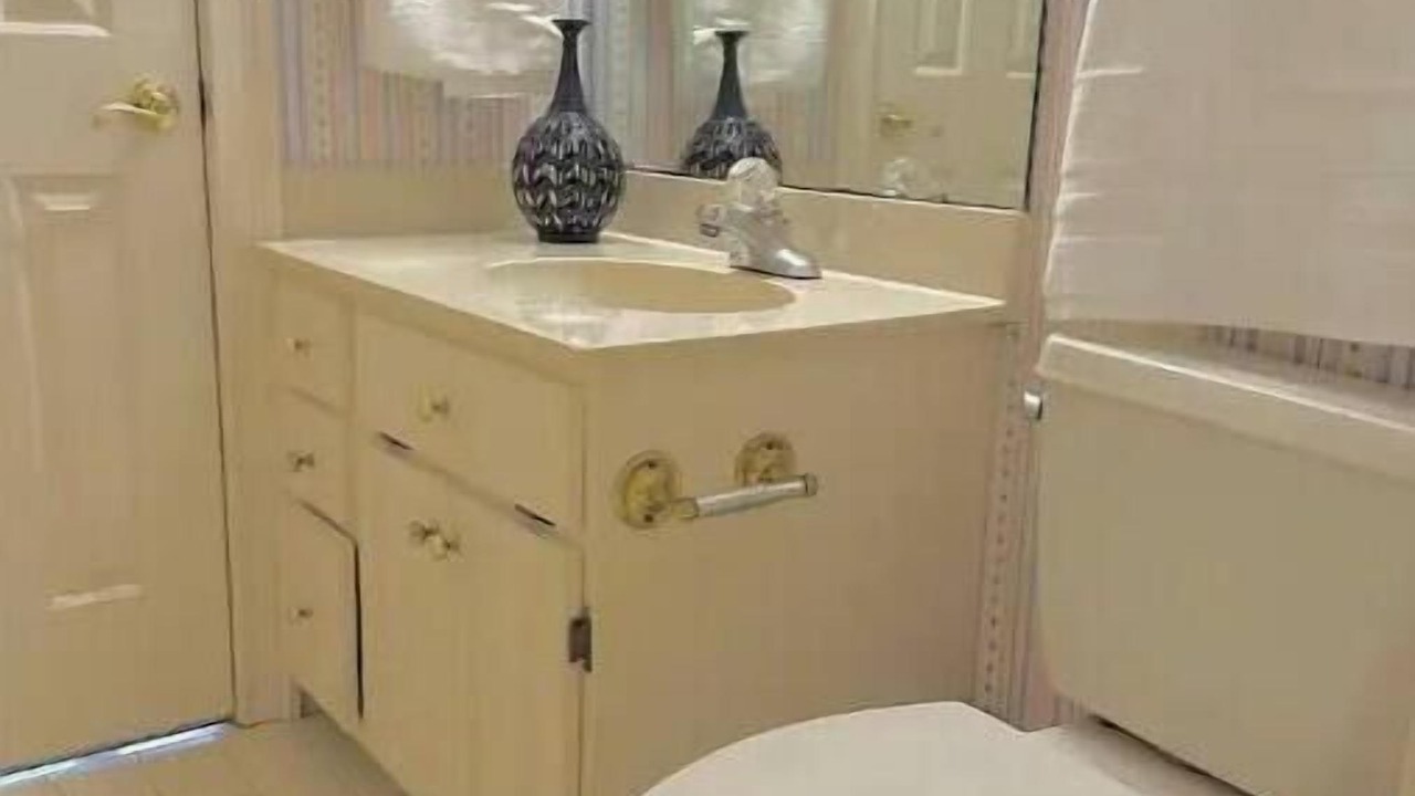 Photo of Bathroom in Gunter Afs