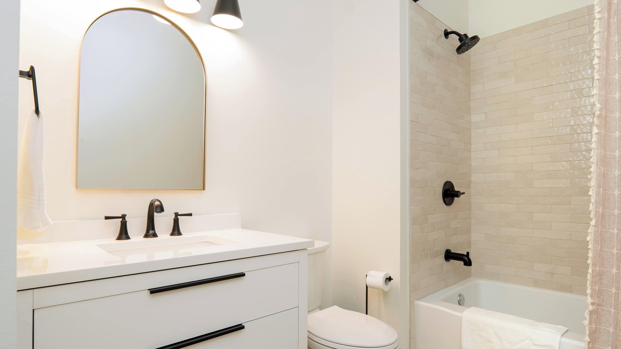 Photo of Bathroom in Killen