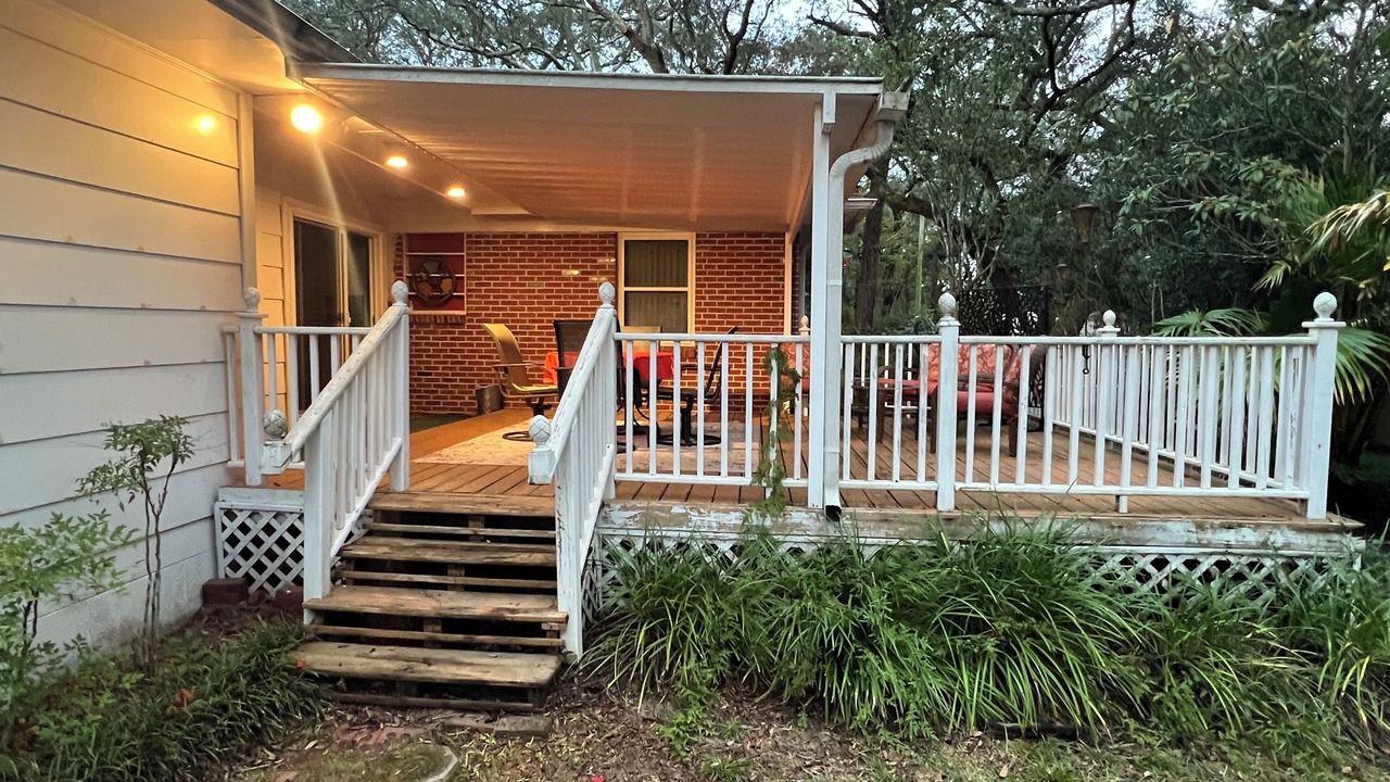 Photo of Patio Balcony in Northeast Pensacola