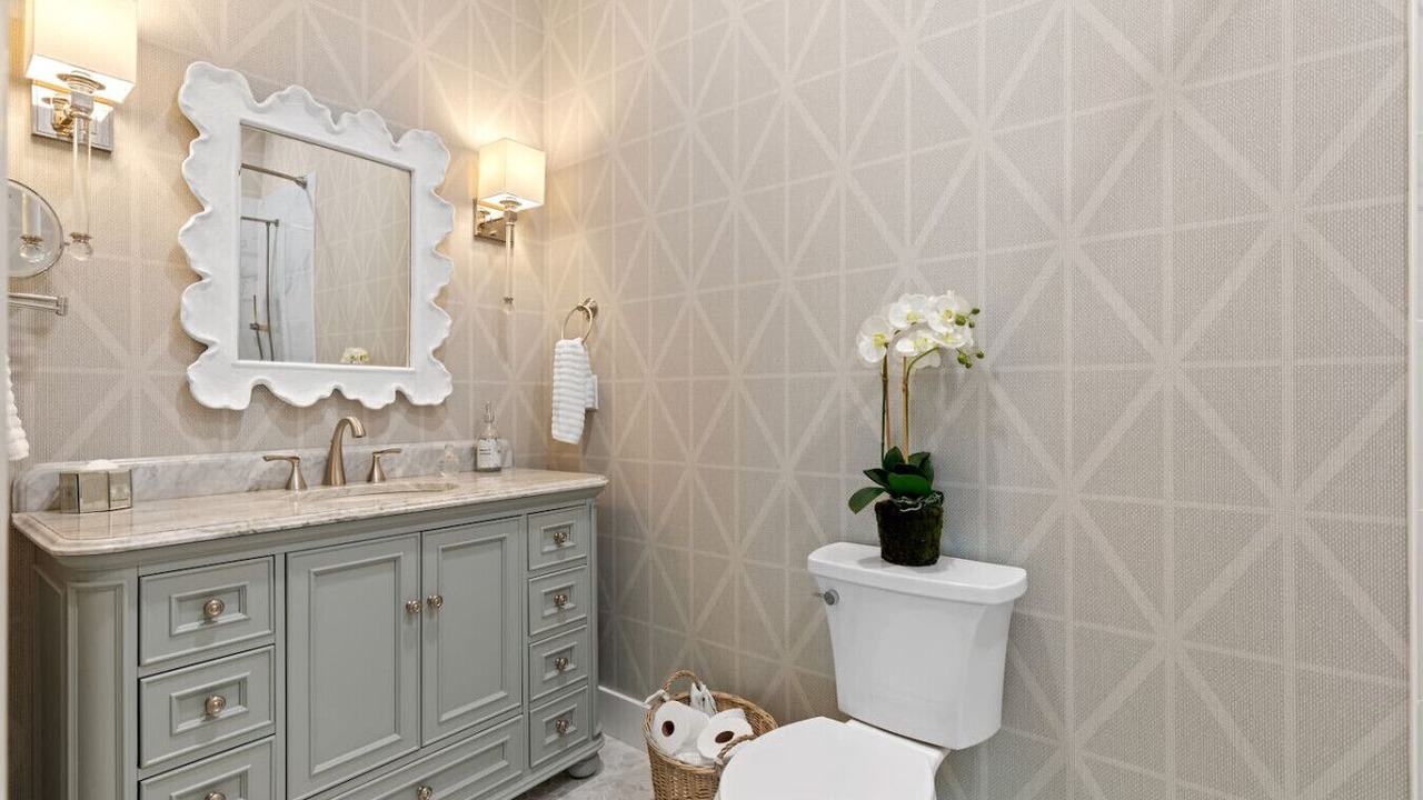 Photo of Bathroom in Clipper Cove