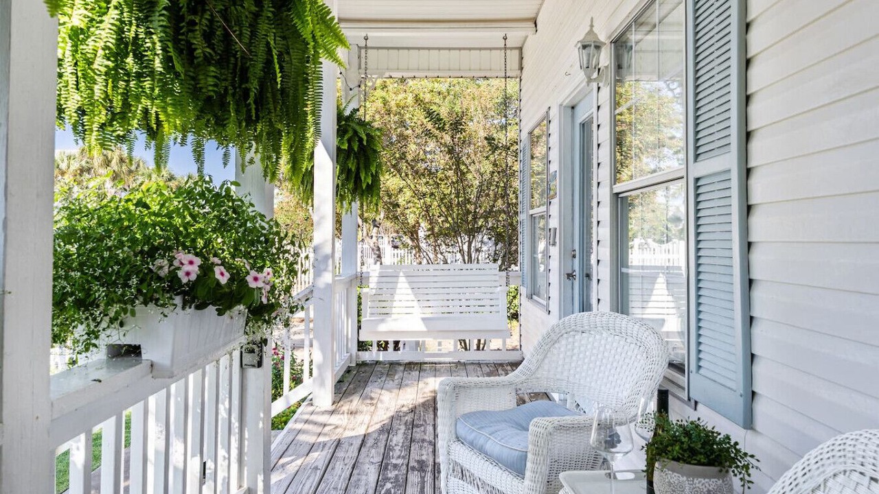 Photo of Patio Balcony in Clipper Cove