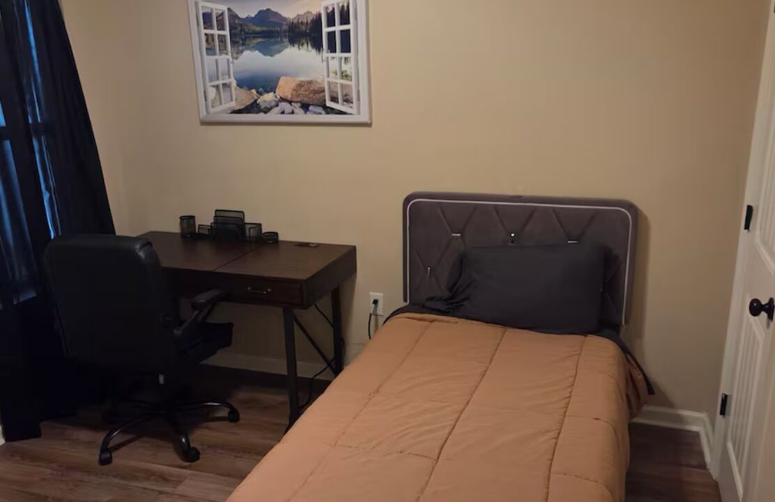 Photo of Bedroom in Broadmoor