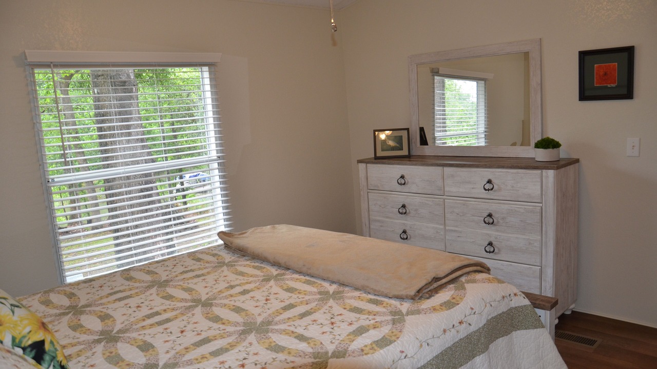 Photo of Bedroom in Abbeville