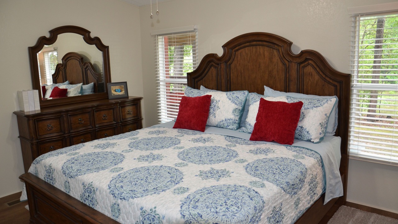 Photo of Bedroom in Abbeville