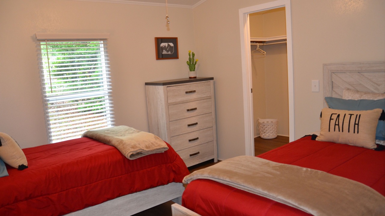 Photo of Bedroom in Abbeville