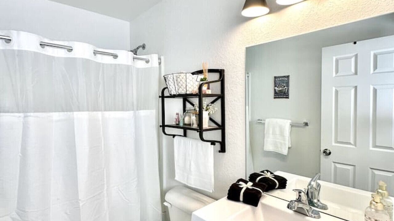 Photo of Bathroom in Fellowship