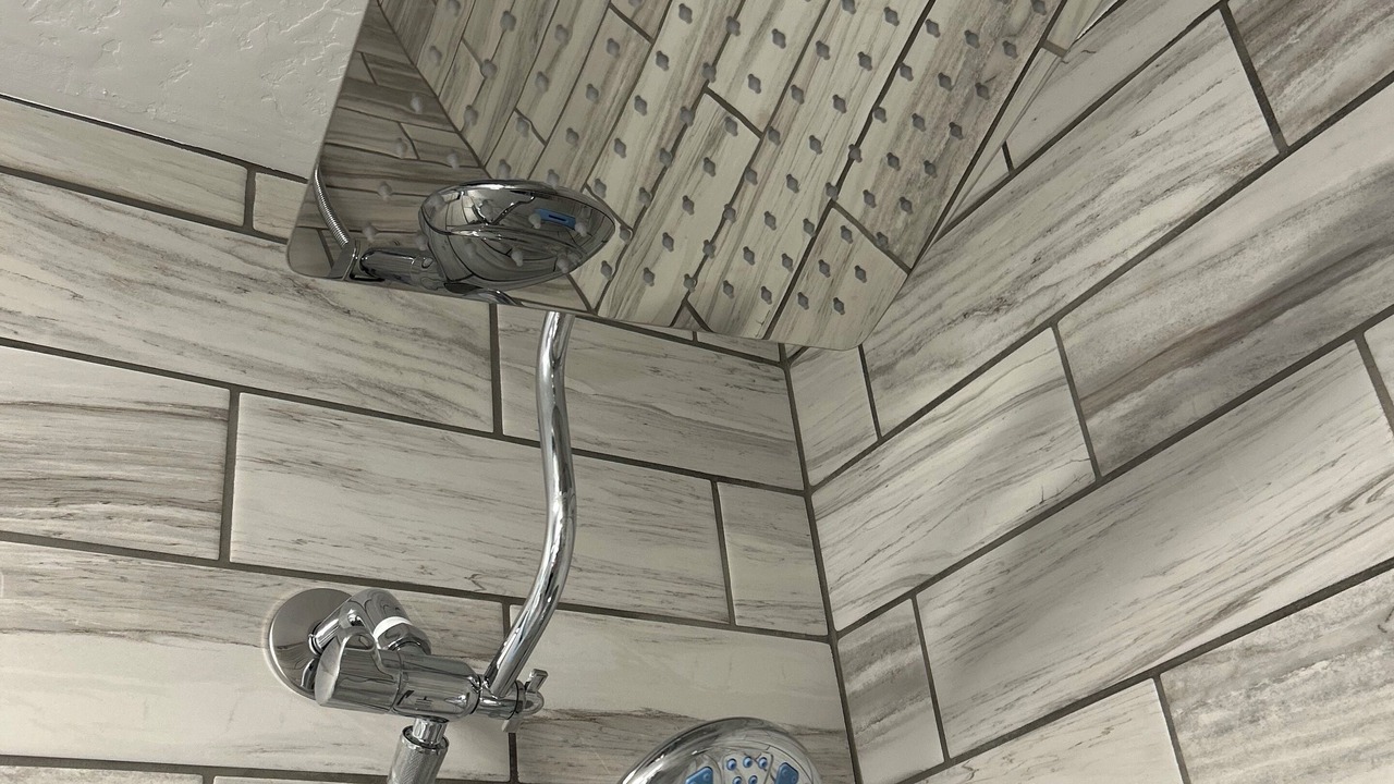 Photo of Bathroom in Weaver