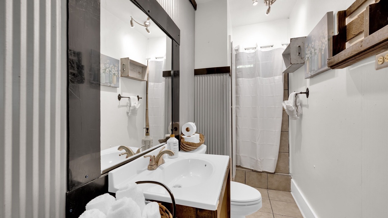 Photo of Bathroom in Fort Payne