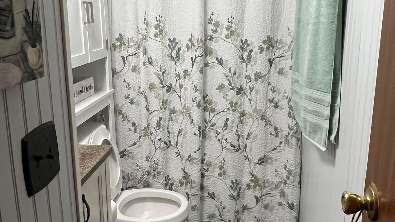 Photo of Bathroom in Eufaula