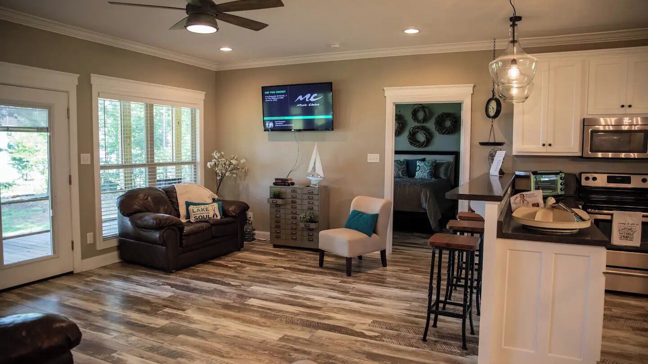 Photo of Bedroom in Groveoak