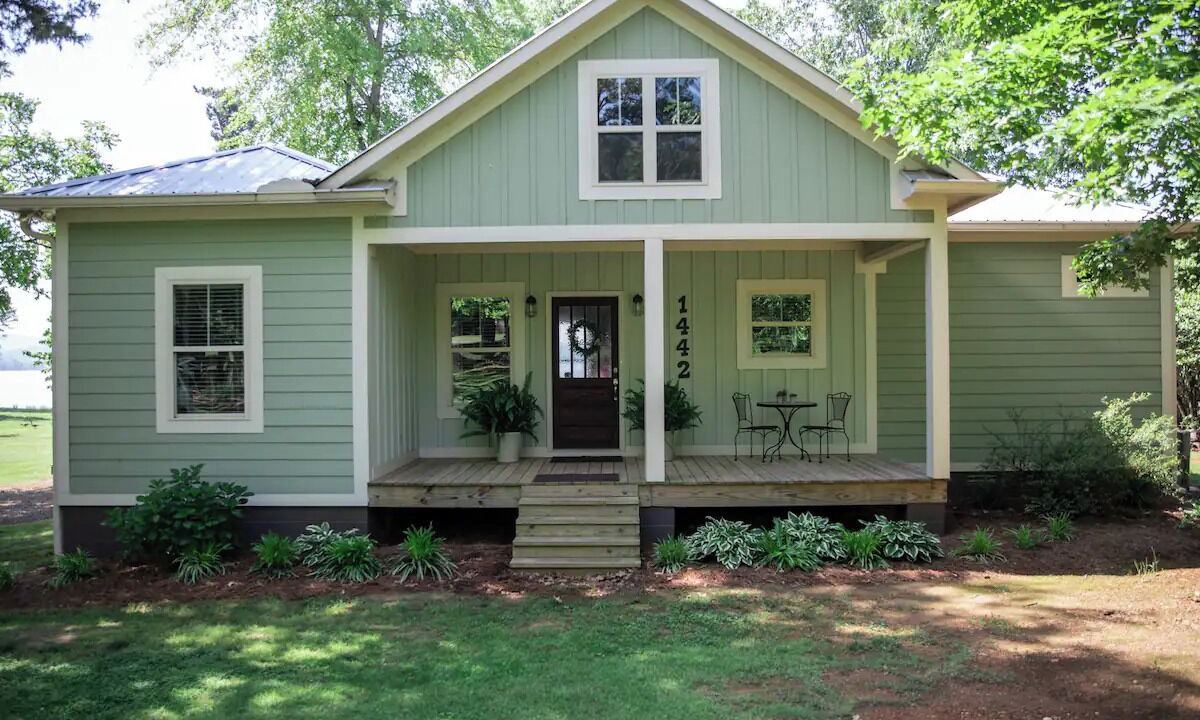 Photo of Outdoor in Groveoak