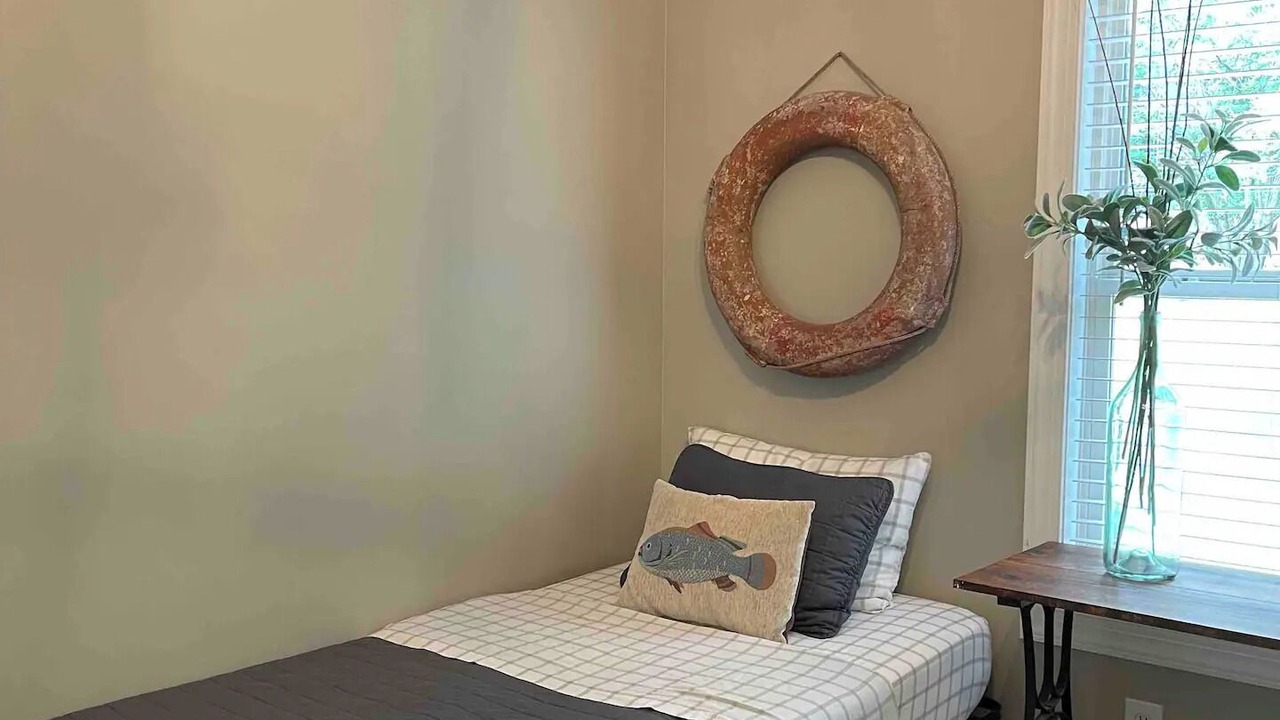 Photo of Bedroom in Groveoak