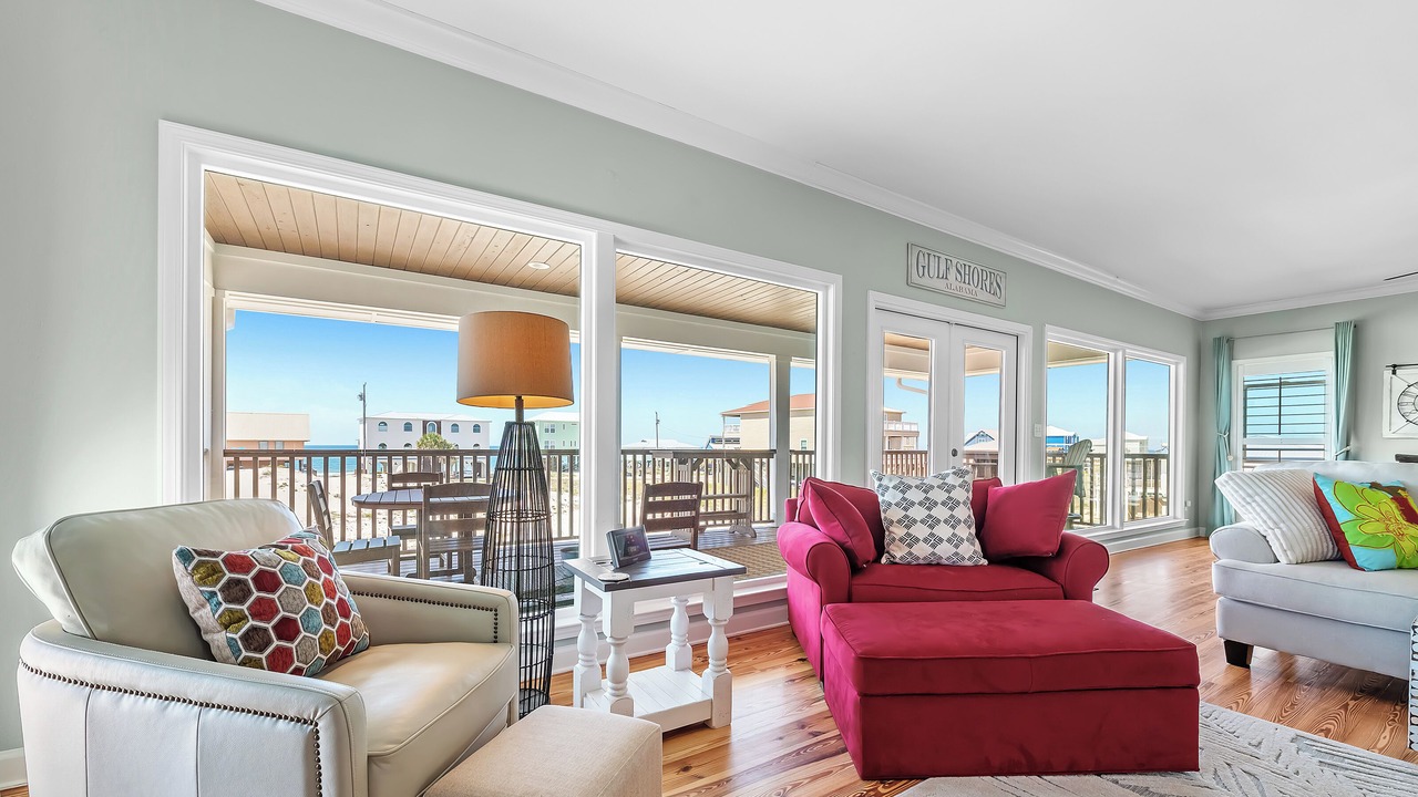 Photo of Livingroom in Surf Side Shores