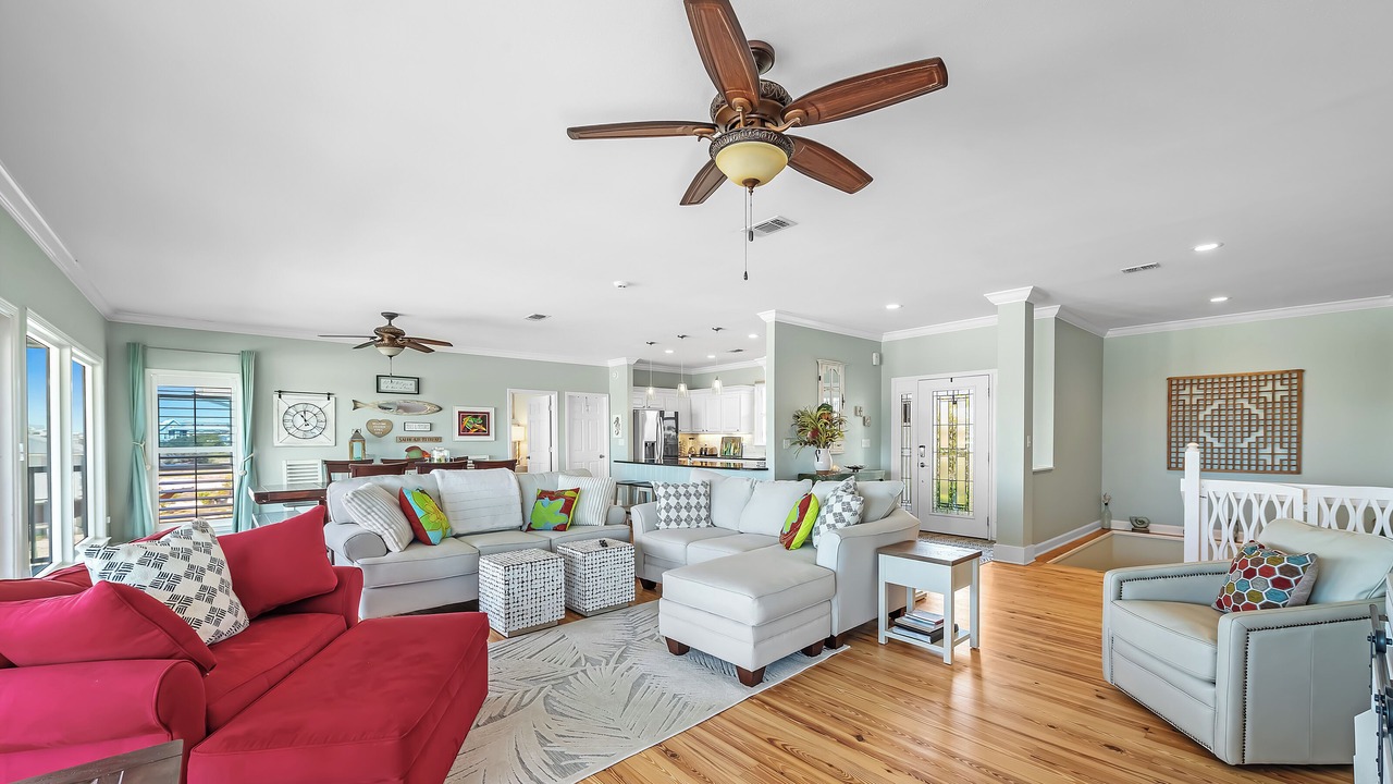 Photo of Livingroom in Surf Side Shores