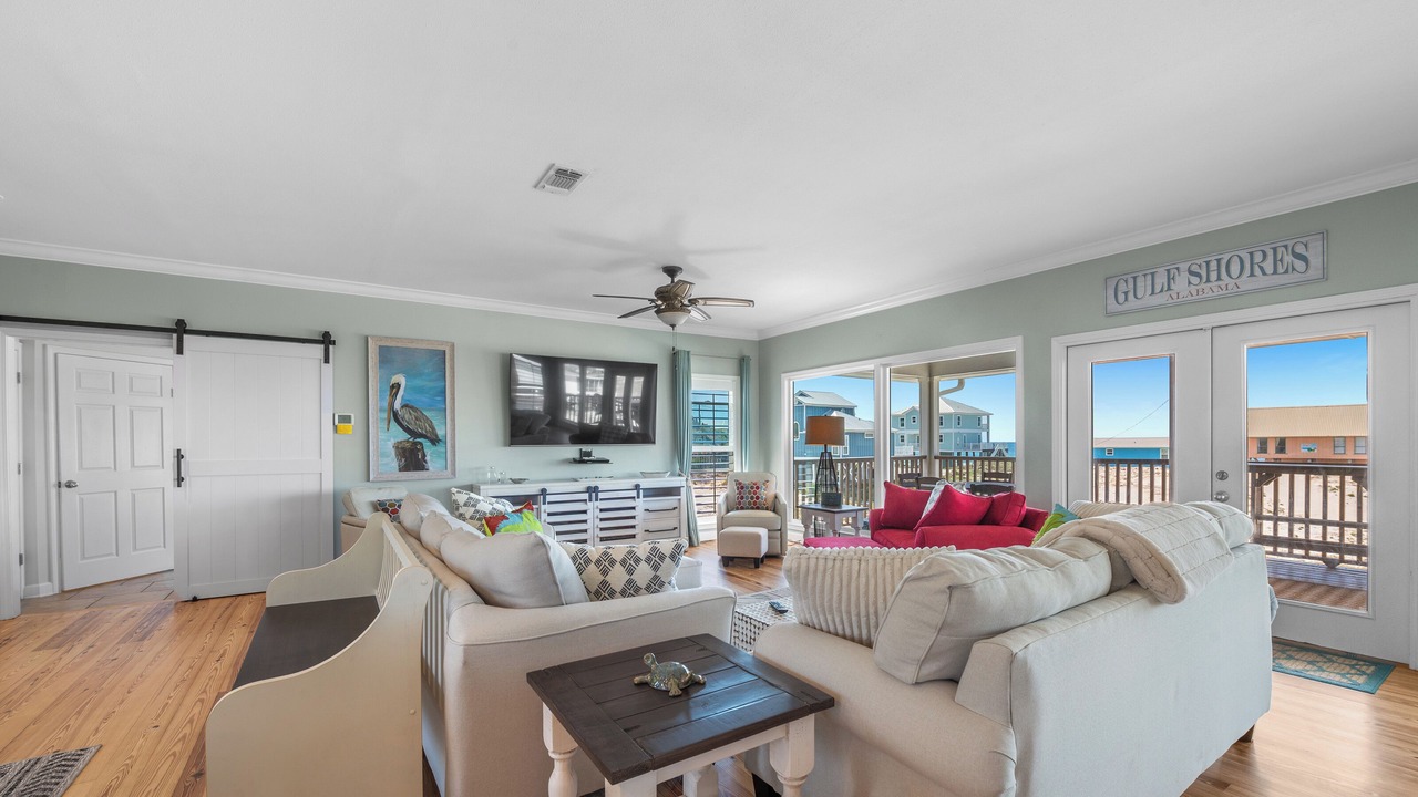 Photo of Livingroom in Surf Side Shores