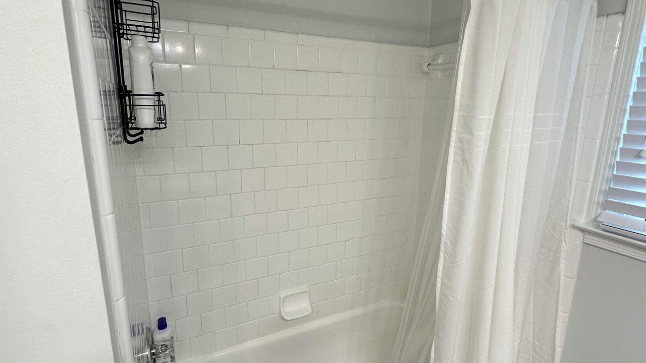 Photo of Bathroom in Gunter Afs
