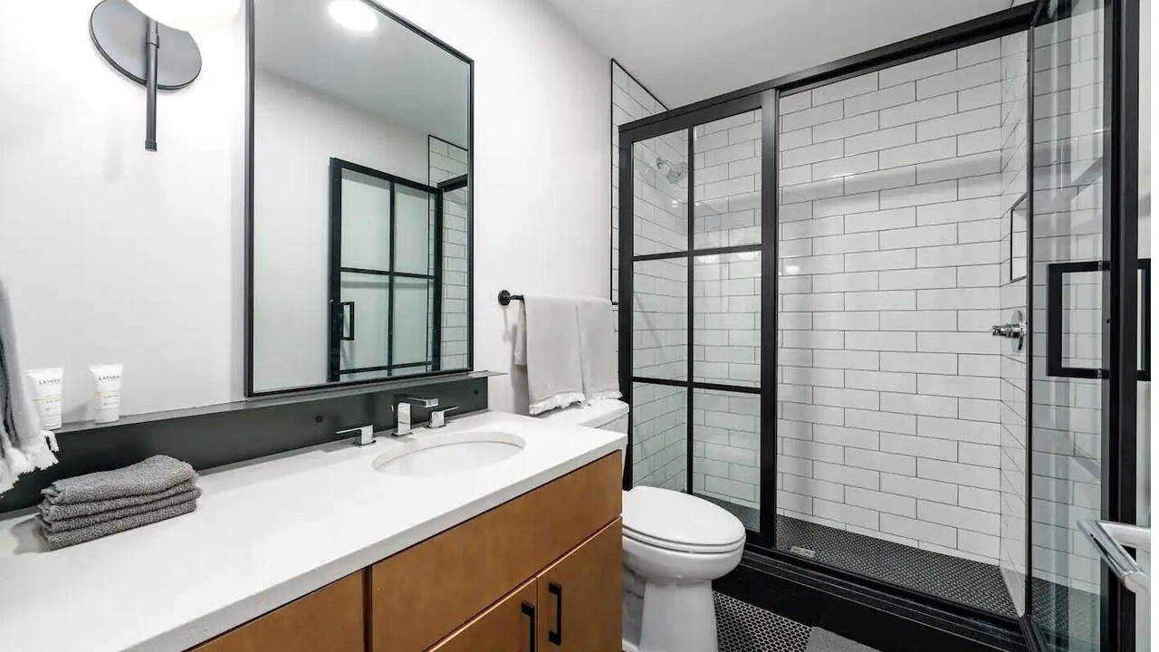 Photo of Bathroom in Central City