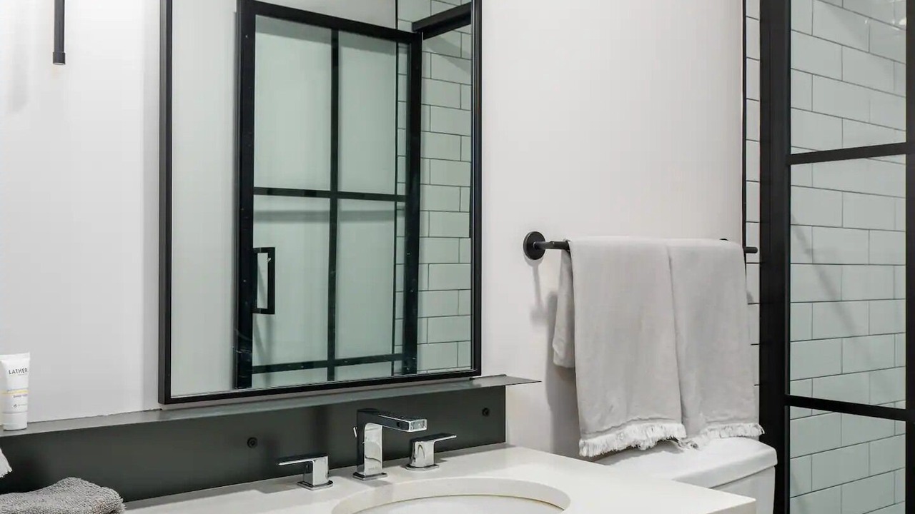 Photo of Bathroom in Central City