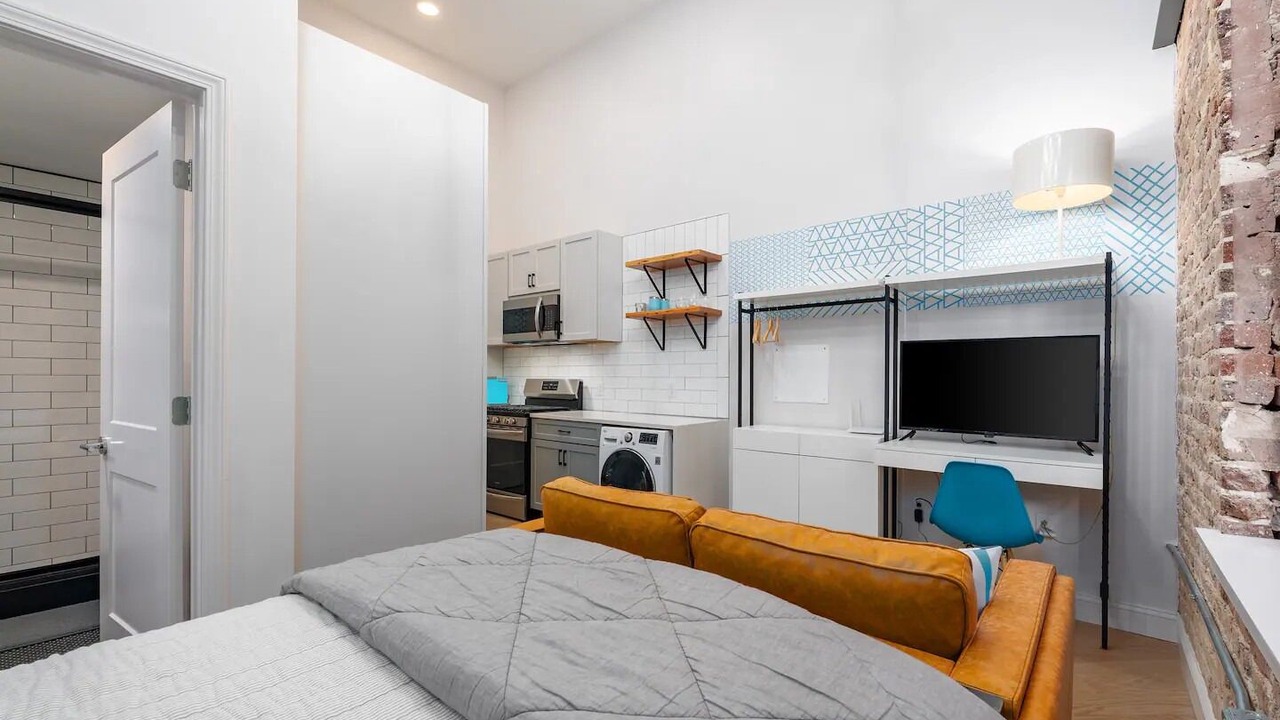 Photo of Bedroom in Central City
