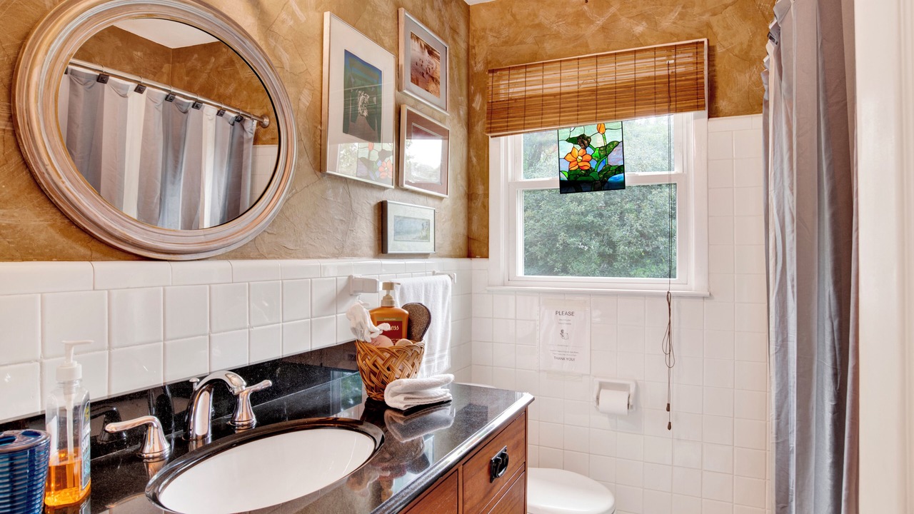 Photo of Bathroom in Spanish Fort