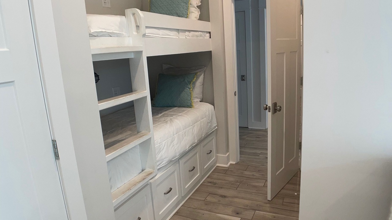 Photo of Bedroom in Dauphin Island