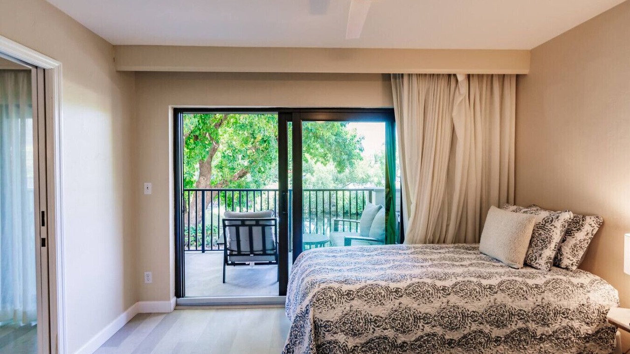 Photo of Bedroom in Park Shore