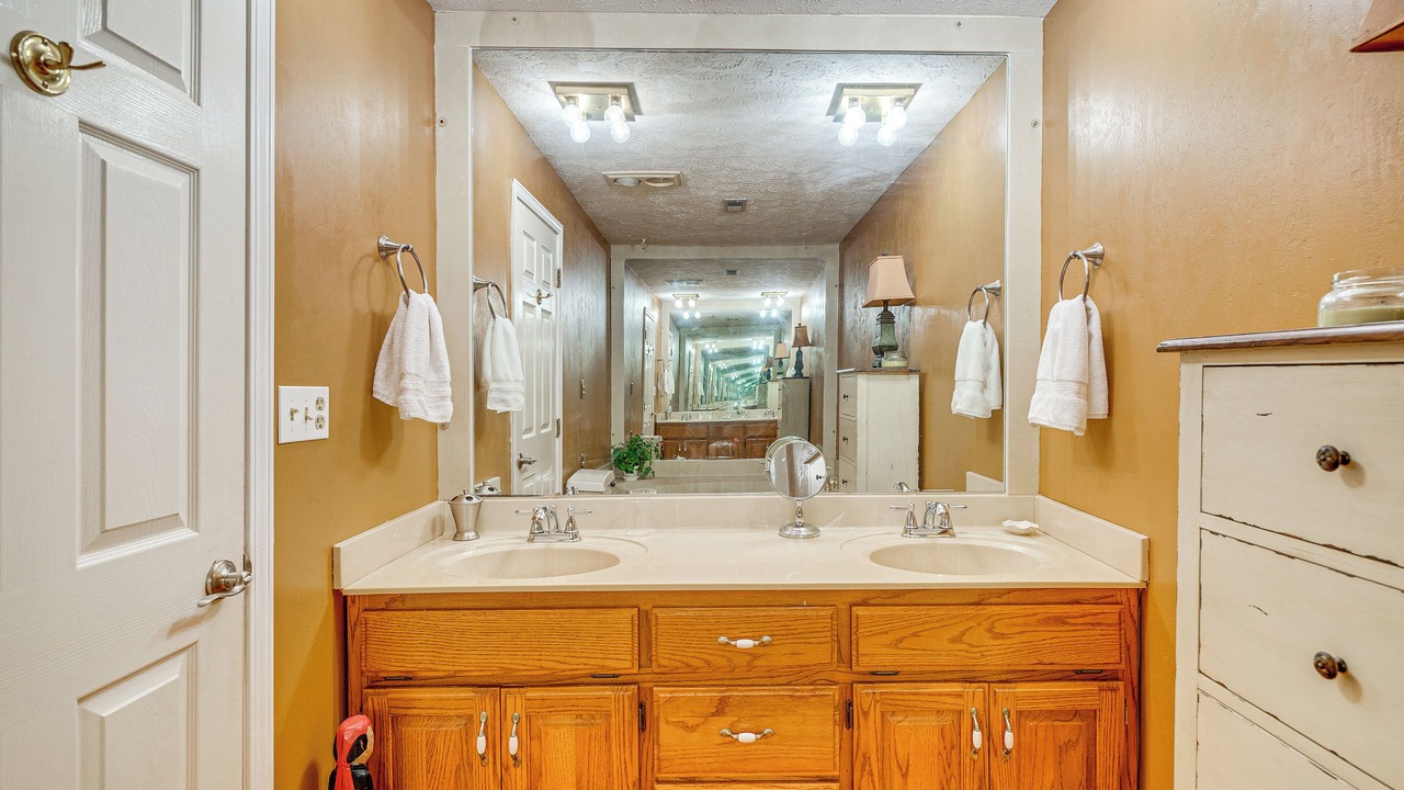 Photo of Bathroom in Leesburg
