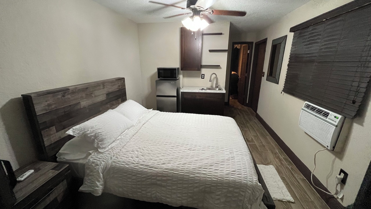 Photo of Bedroom in Hialeah