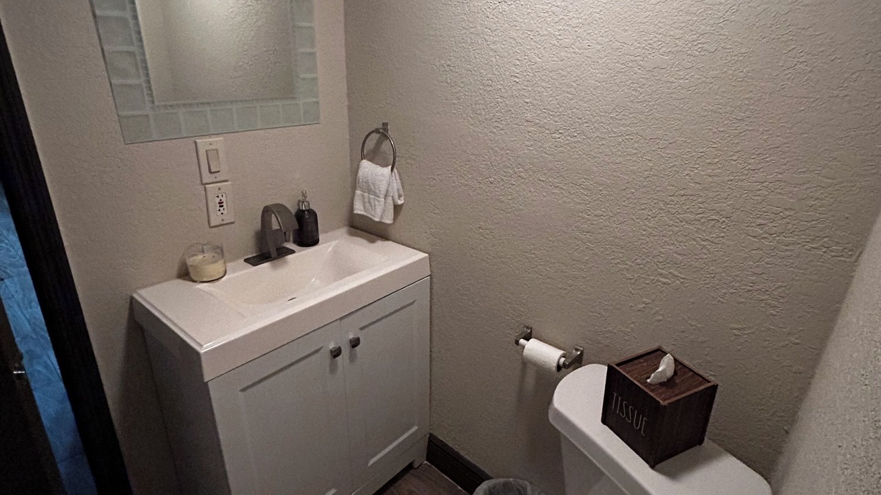 Photo of Bathroom in Hialeah