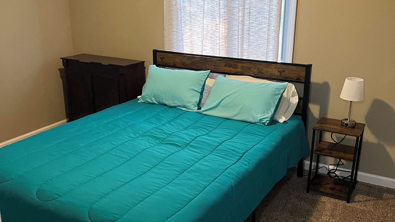 Photo of Bedroom in Talladega
