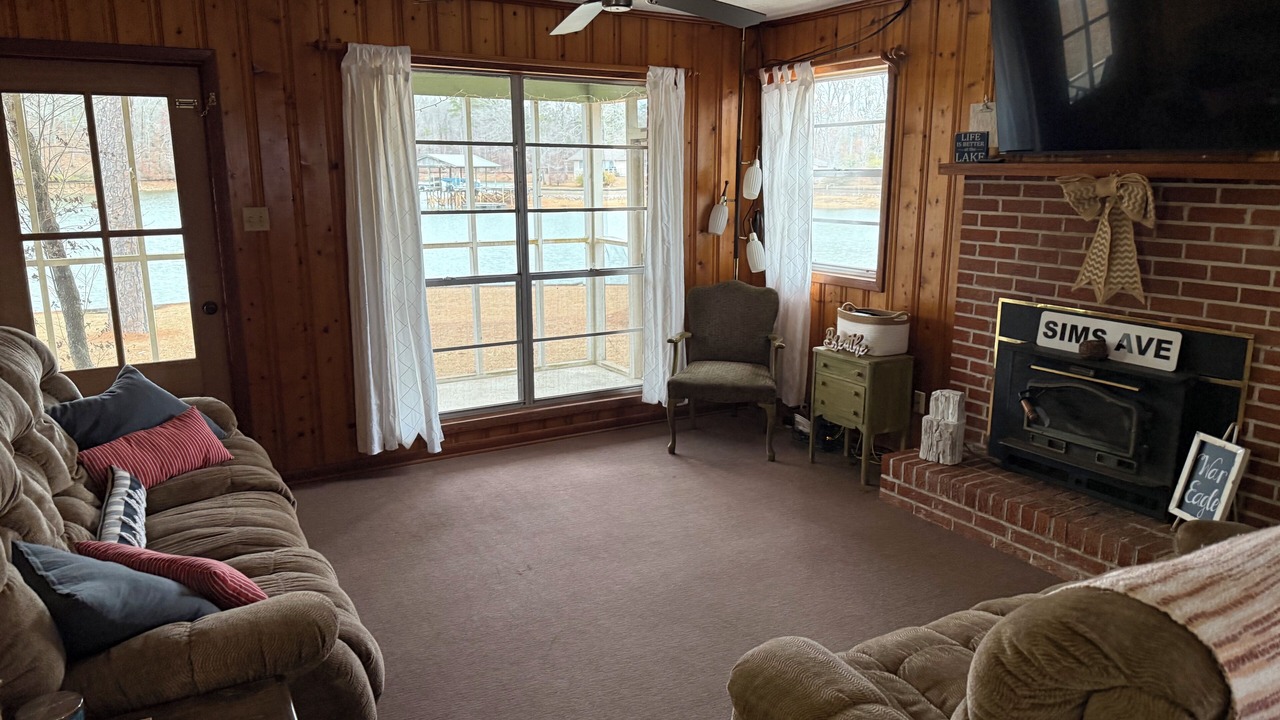 Photo of Livingroom in Jacksons' Gap