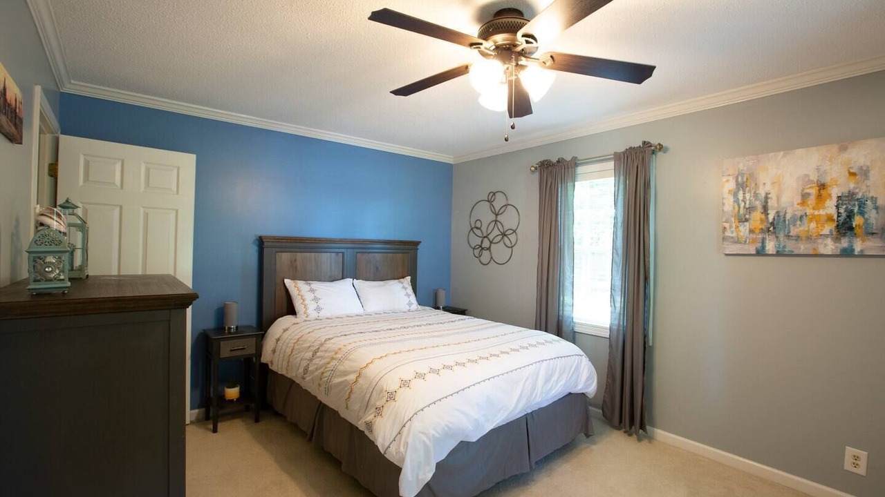 Photo of Bedroom in Albertville